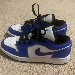 Royal blue Jordan lows